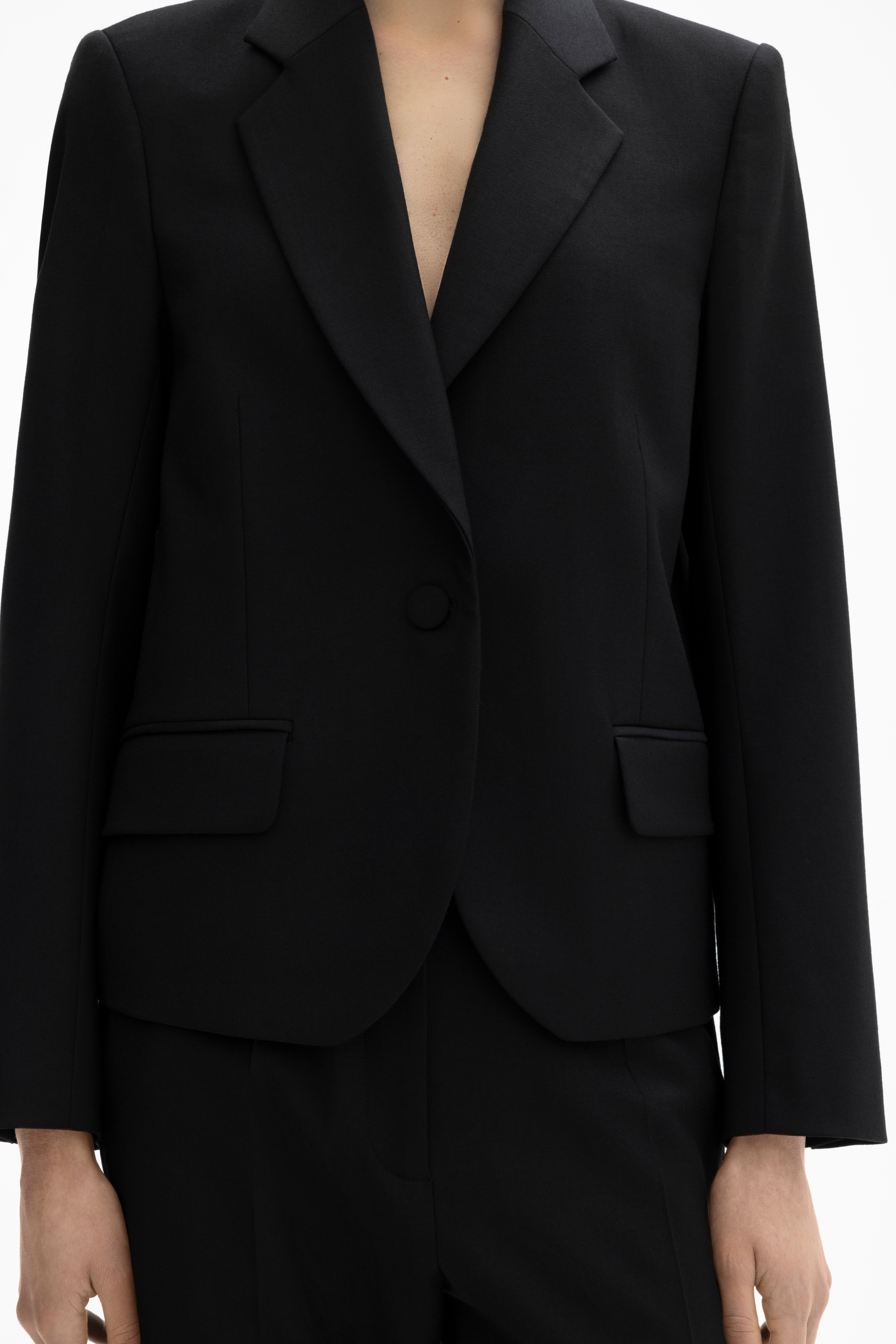House Of Dagmar Short Pleated Blazer In Black