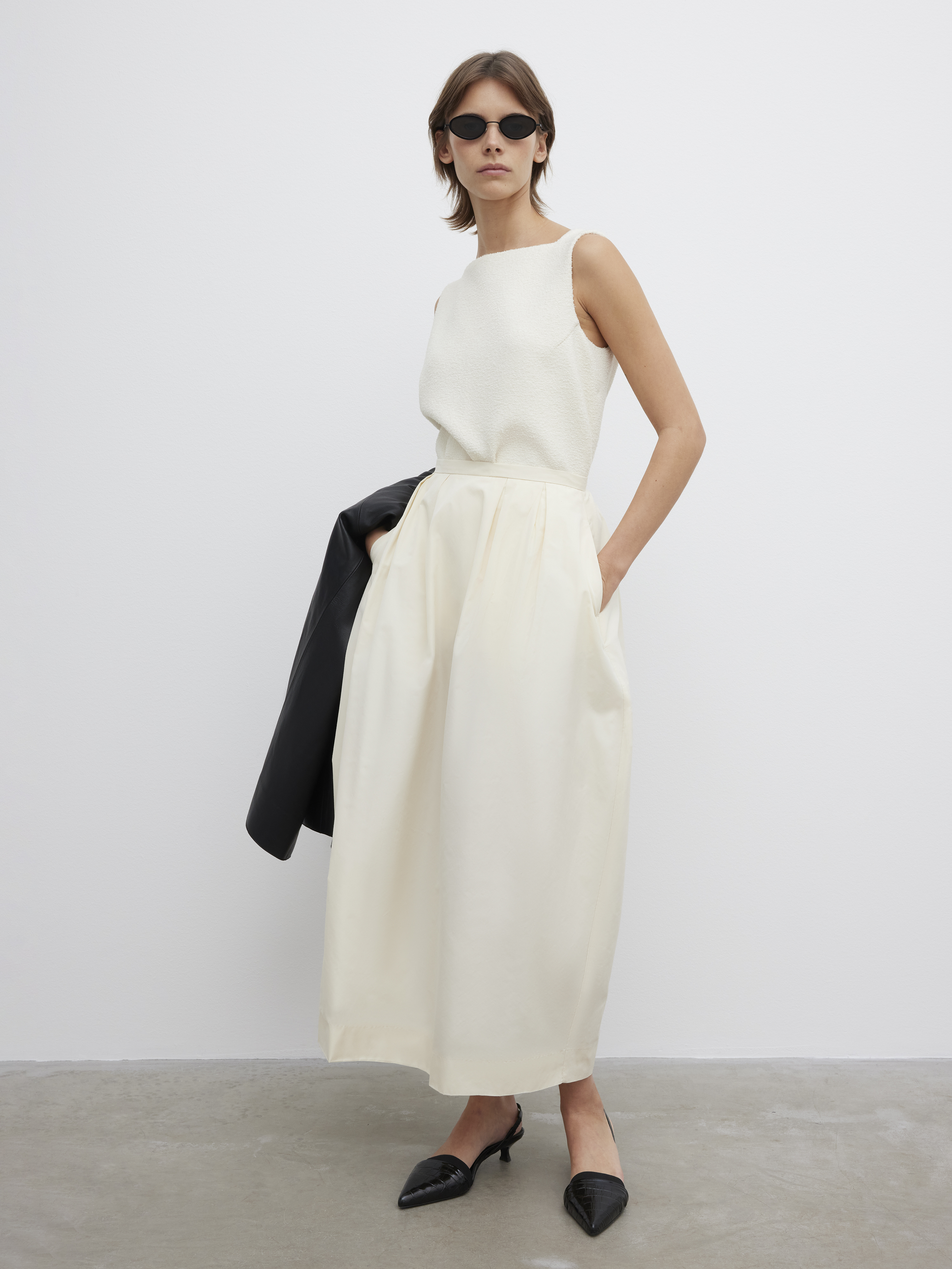 House Of Dagmar Curved Pleated Skirt In Cream White