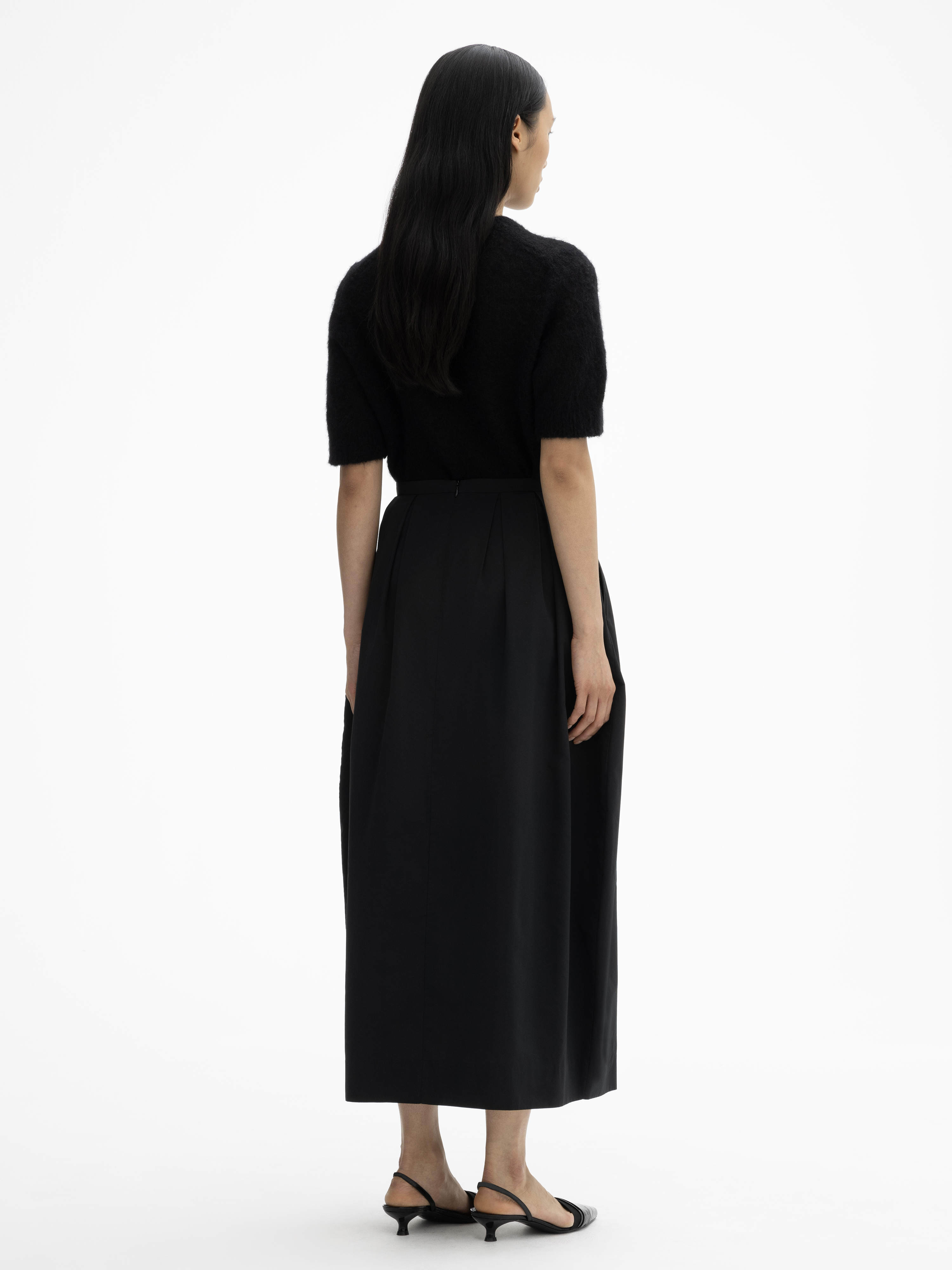 House Of Dagmar Curved Pleated Skirt In Black