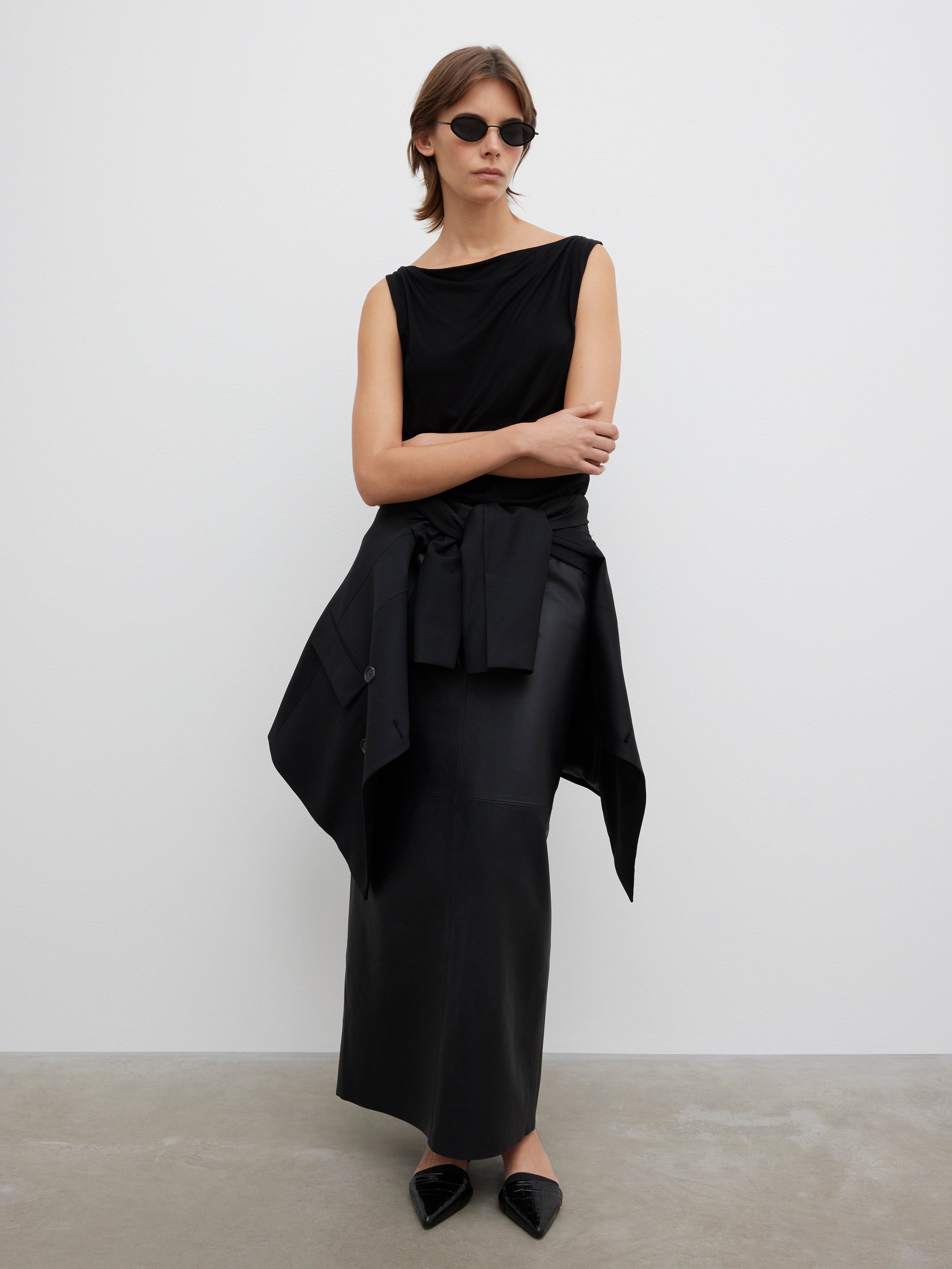 House Of Dagmar Square Neck Top In Black