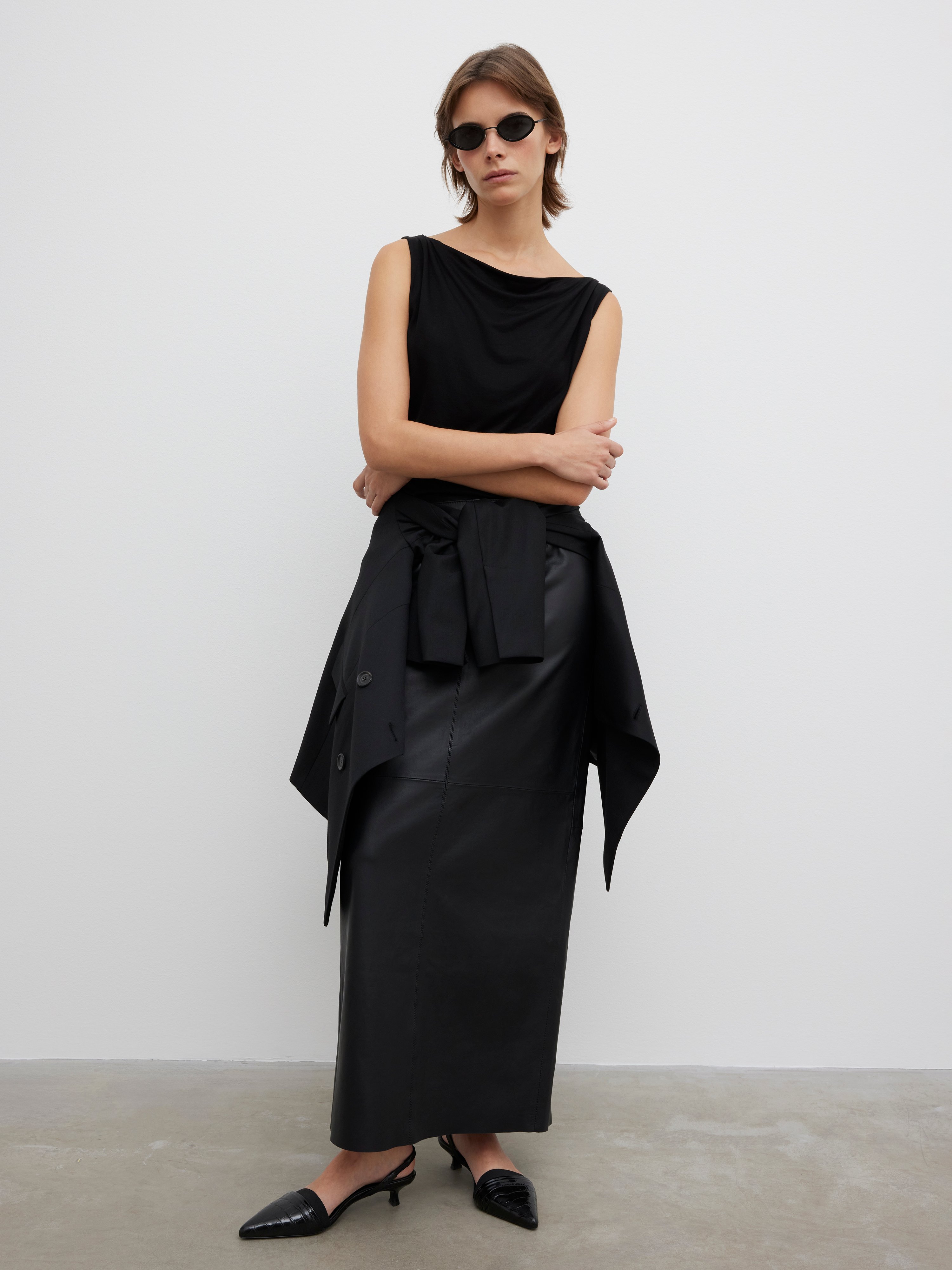 House Of Dagmar Square Neck Top In Black