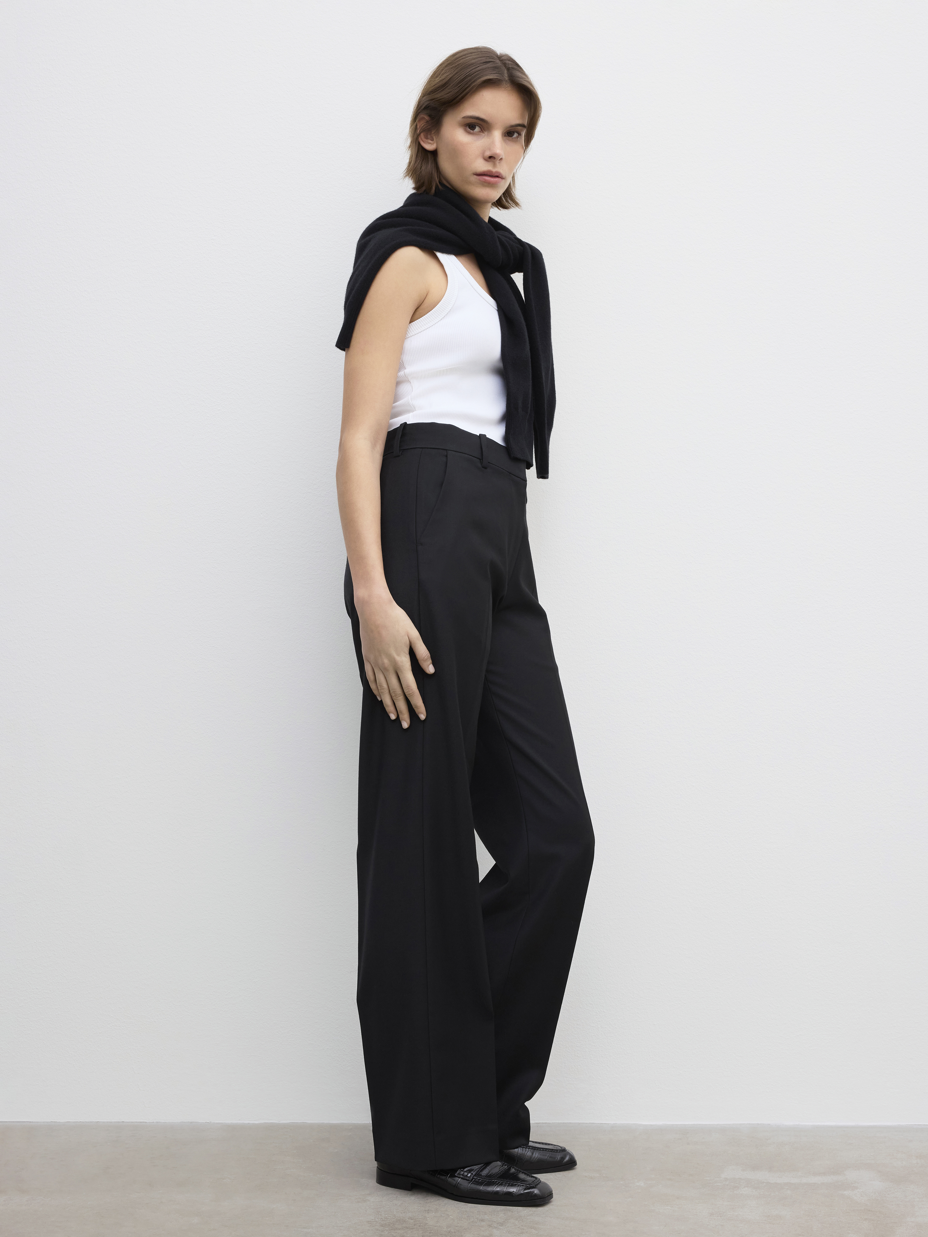【関税込み】House of Dagmar ブラウン Romy トラウザーズ High Rise Straight Leg Trousers House of Dagmar