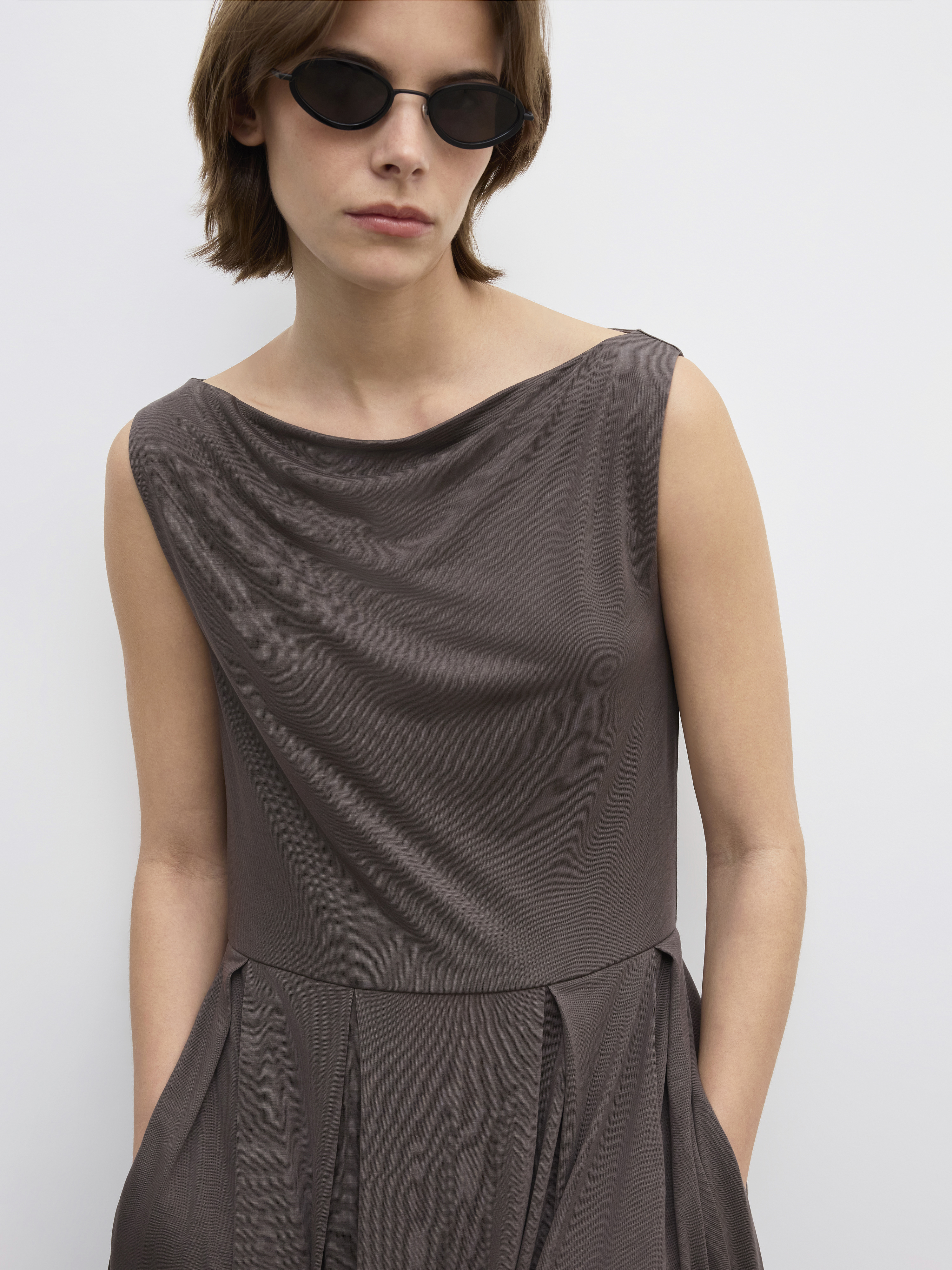 ENFOLD SQUARE DRAPE DRESS グレー　38 ENFOLD SQUARE-SLEEVES DRESS – COLDBECK ONLINE