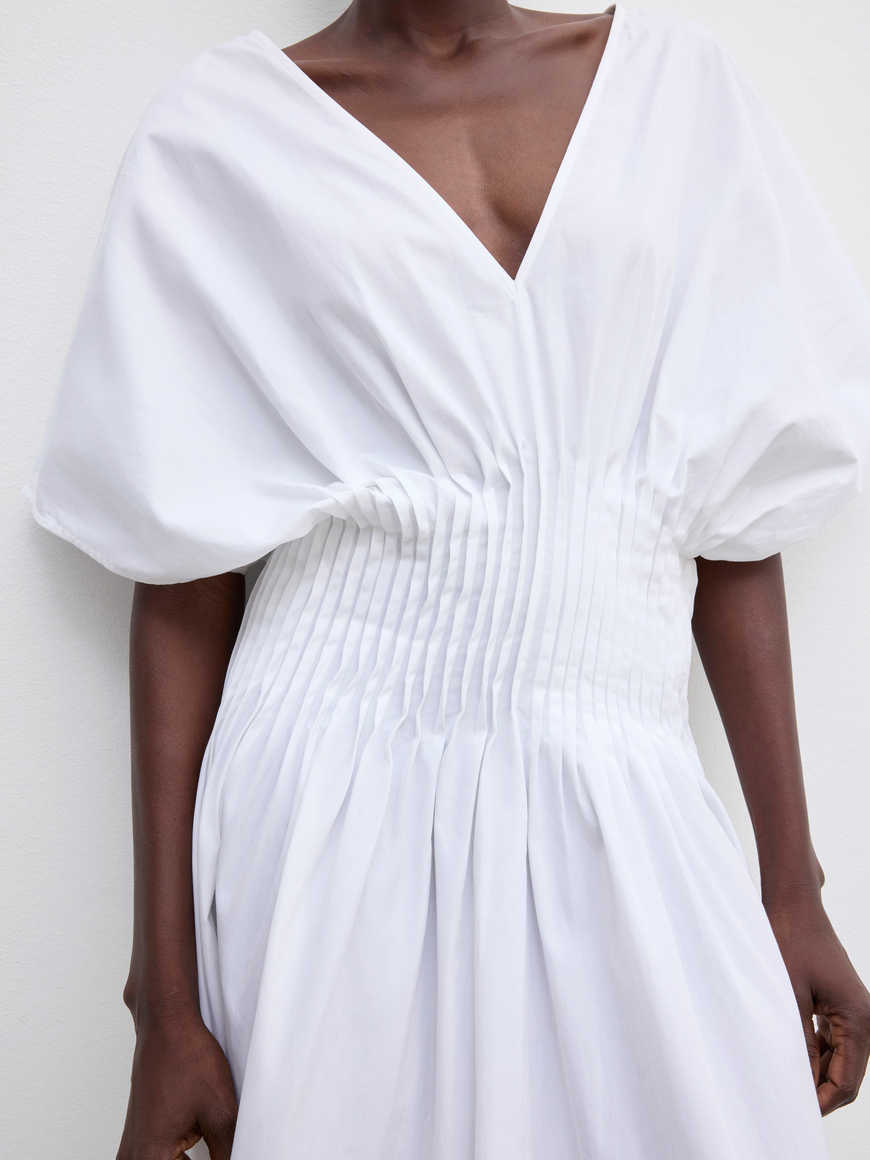 House Of Dagmar Poplin V-neck Dress In White