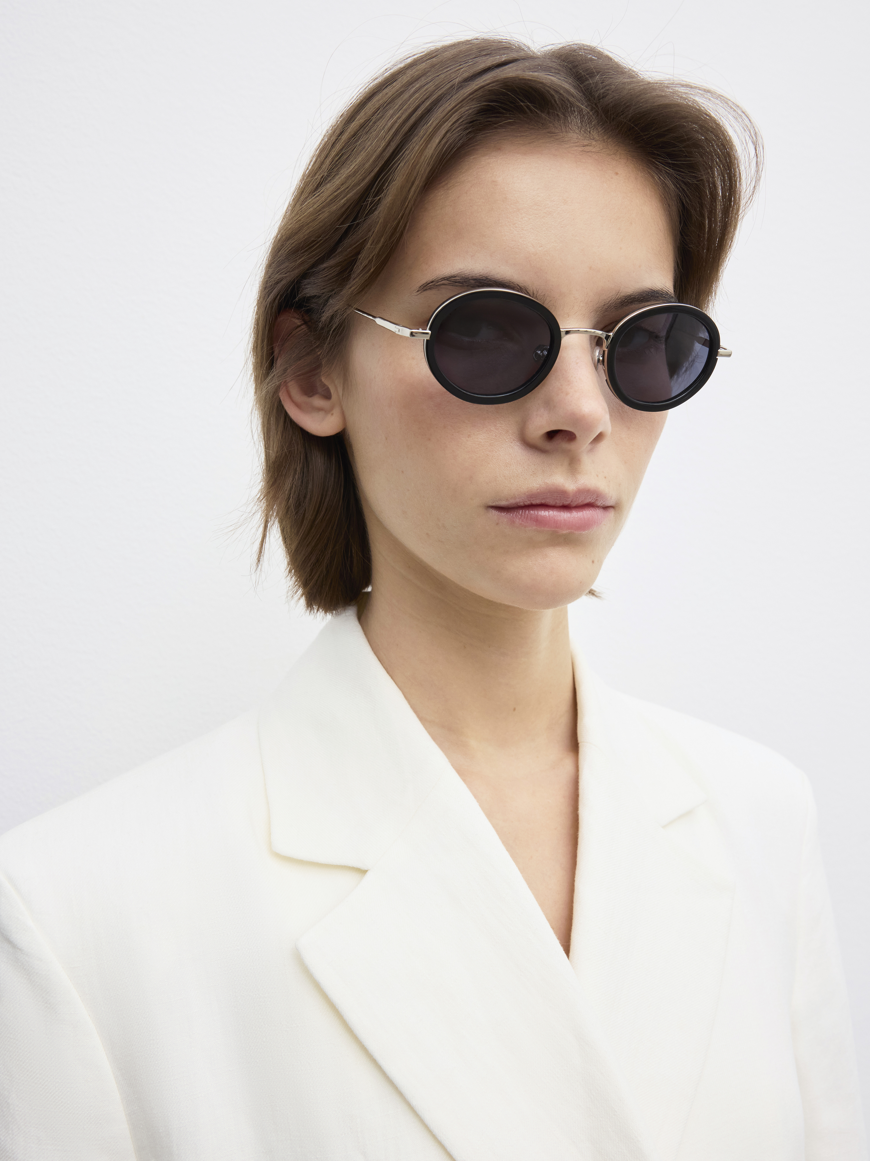 House Of Dagmar Round Sunglasses In Black