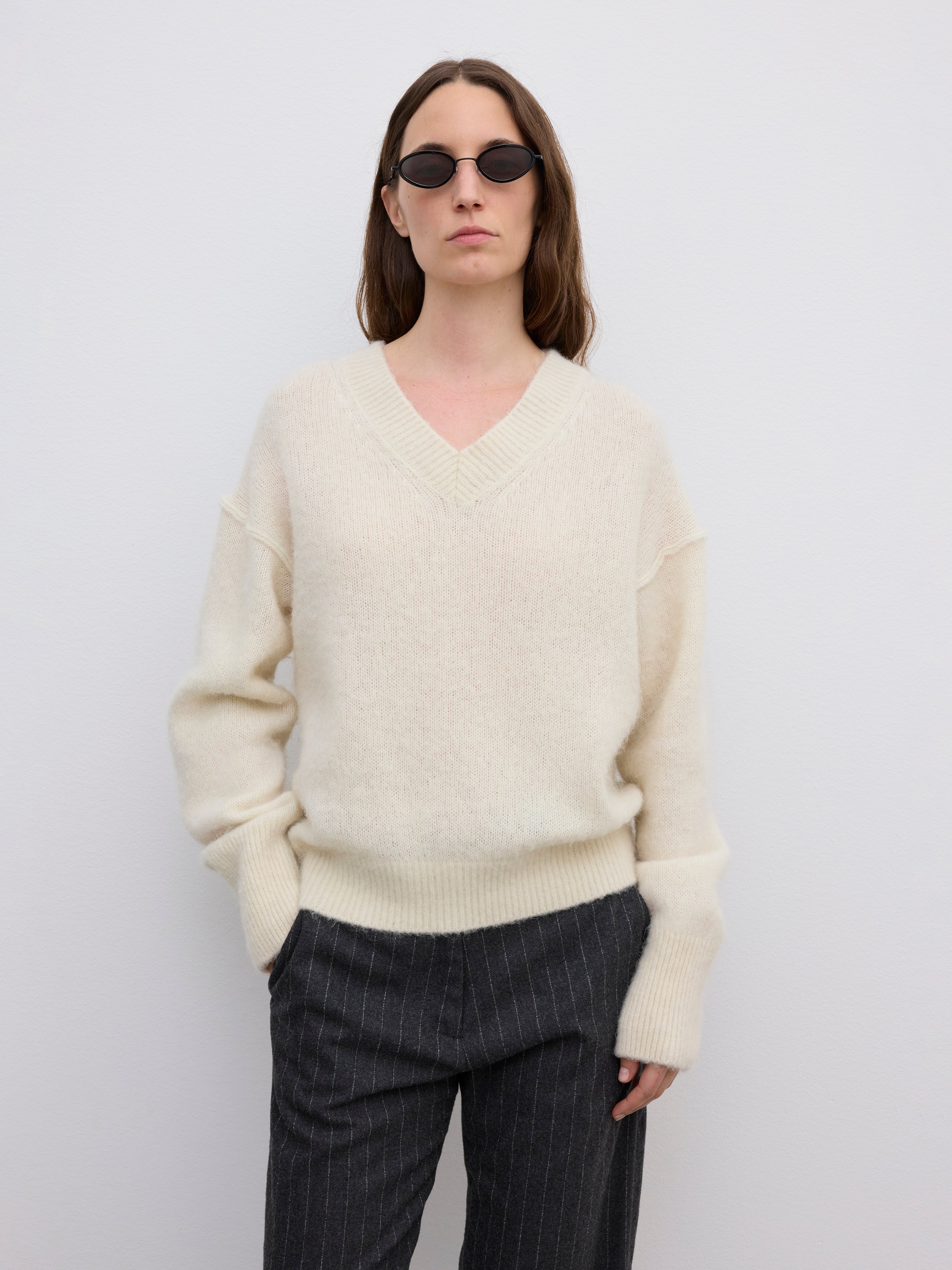 Shop - V-neck Alpaca Knit - Official Online Store
