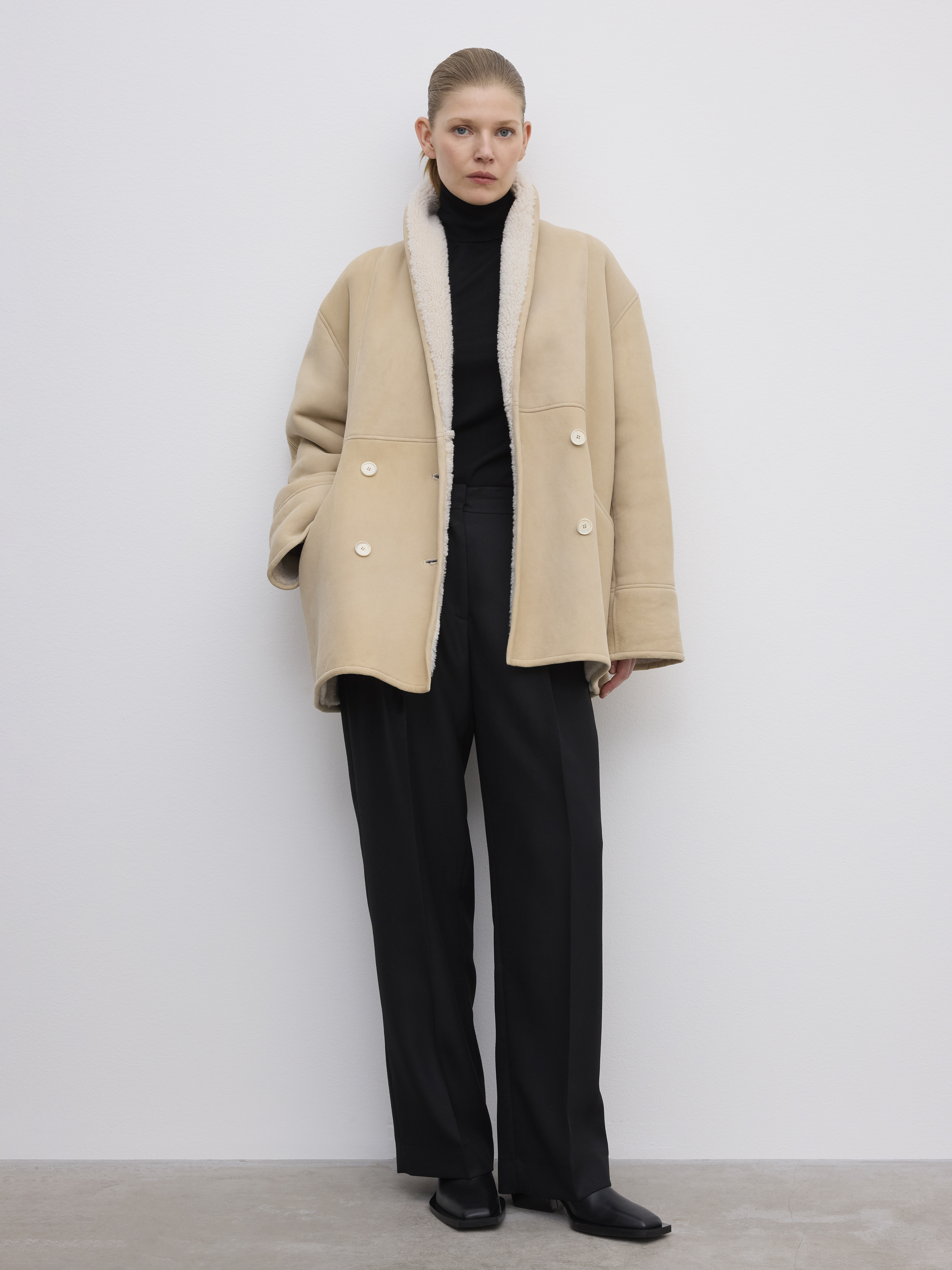 House Of Dagmar Db Shearling Jacket In Sand