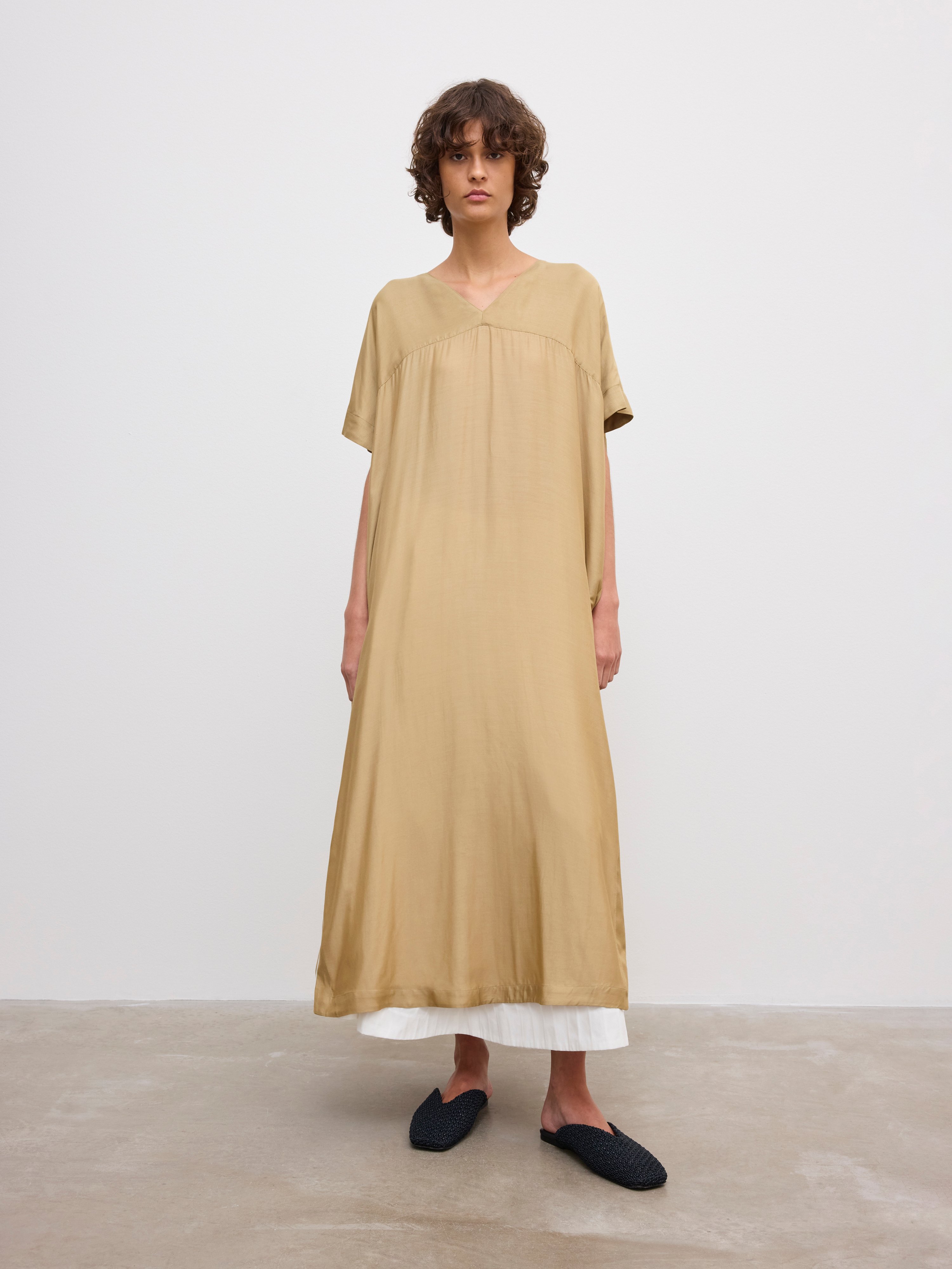 beige kaftan dress Beige kaftan with muslin sleeves  Badgyal caftan